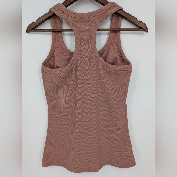 Alo Yoga Ribbed Racerback Support Tank WoodRose Mauve Sz.M Activewear Fitted - Picture 6 of 8